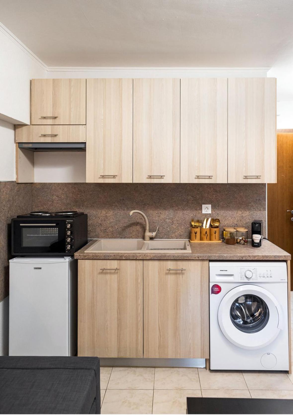 Bk Apartment Semi-Basement Nea Chili Екстер'єр фото
